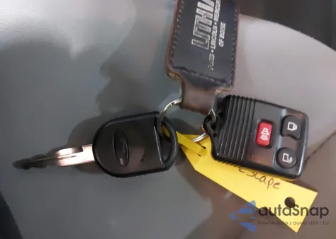 2007 Ford Escape Xlt/Xlt Sport from USA, damaged, VIN 1FMCU93147KB17097